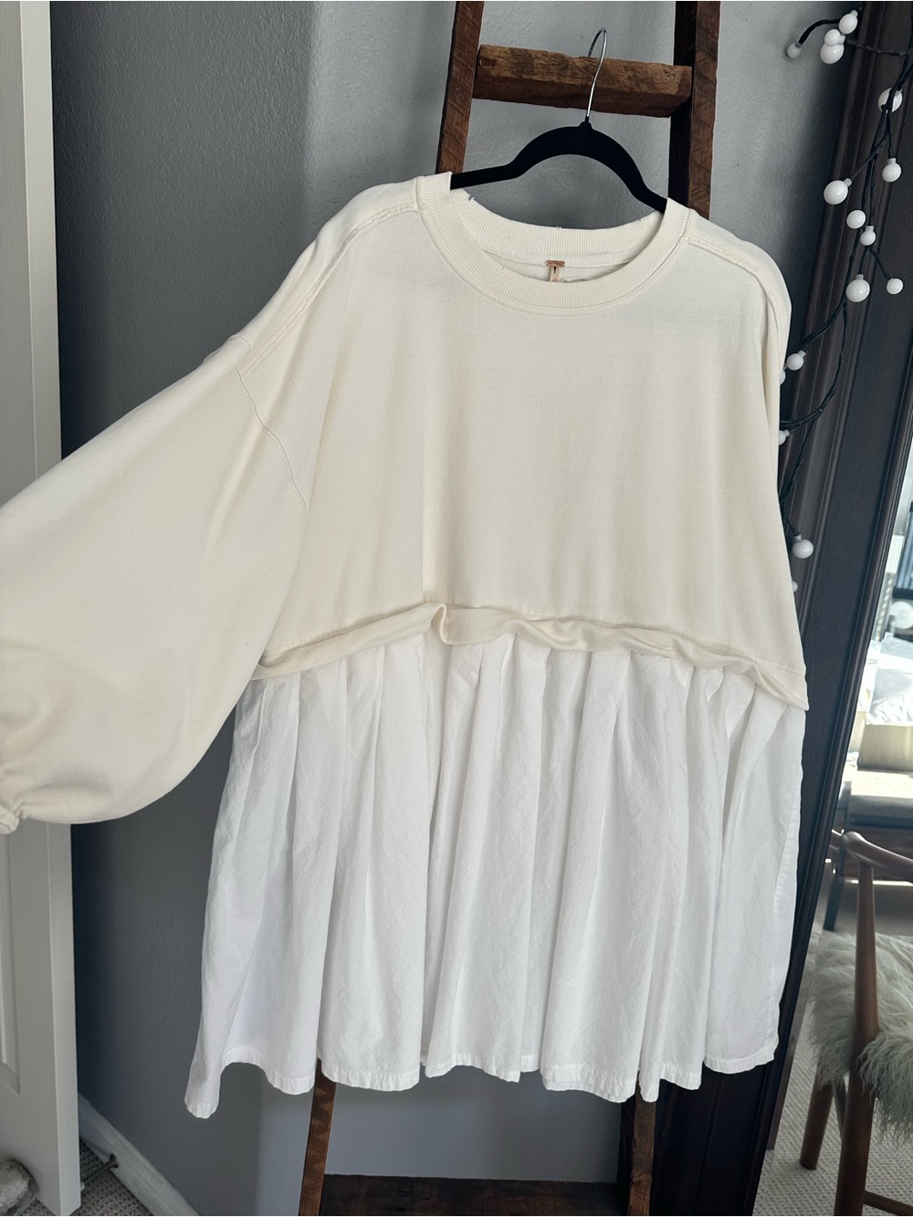 Free People Cream Sweatshirt Tunic with White Peplum, size large - Picture 13 of 17